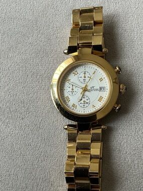 . Klaus Kobec KKG1913 watch 3 ATM. Gold plated.